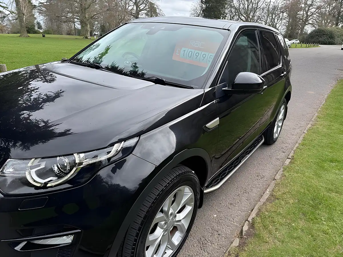 Used 2016 Land Rover Discovery Sport Hse Black - Interior and Exterior details 17