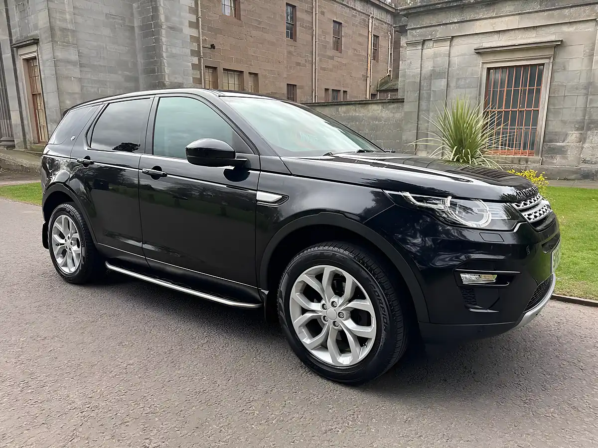 Used 2016 Land Rover Discovery Sport Hse Black - Interior and Exterior details 2