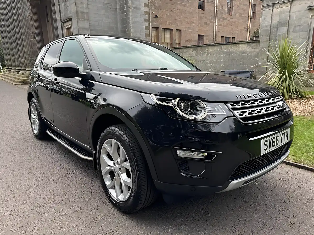 Used 2016 Land Rover Discovery Sport Hse Black - Interior and Exterior details 4