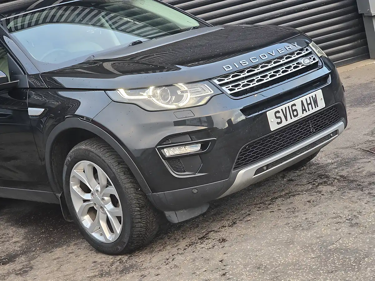 Used 2016 Land Rover Discovery Sport Hse Black - Interior and Exterior details 2