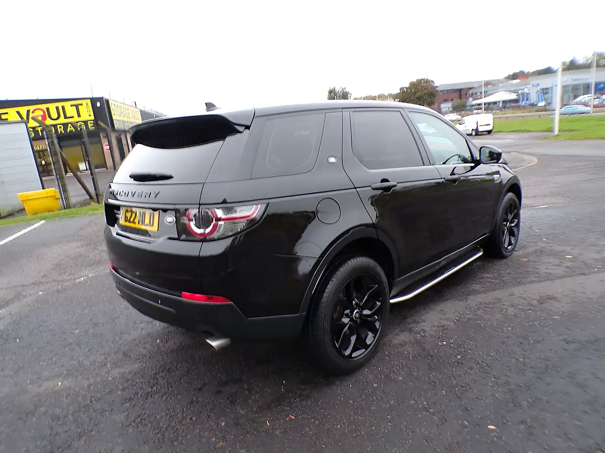 Used 2016 Land Rover Discovery Sport Hse Black - Interior and Exterior details 11