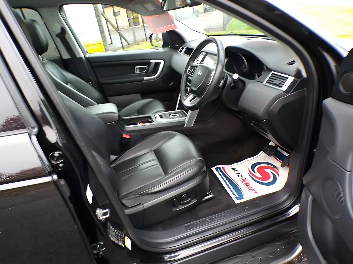 Used 2016 Land Rover Discovery Sport Hse Black - Interior and Exterior details 12