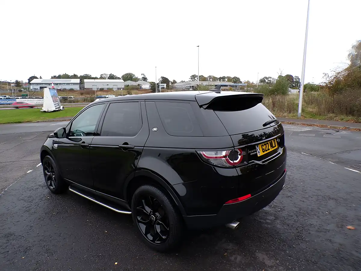 Used 2016 Land Rover Discovery Sport Hse Black - Interior and Exterior details 14