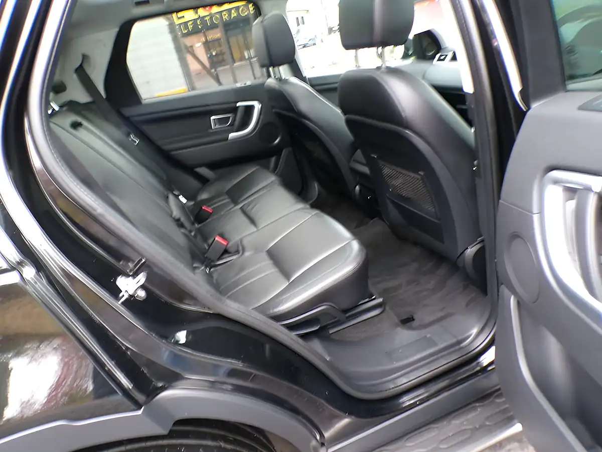 Used 2016 Land Rover Discovery Sport Hse Black - Interior and Exterior details 5