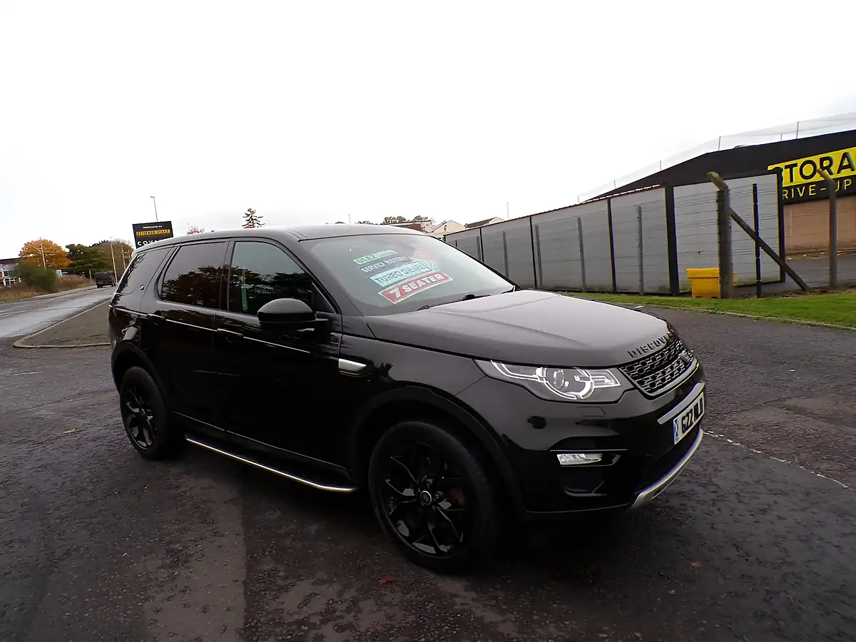 Used 2016 Land Rover Discovery Sport Hse Black - Interior and Exterior details 8