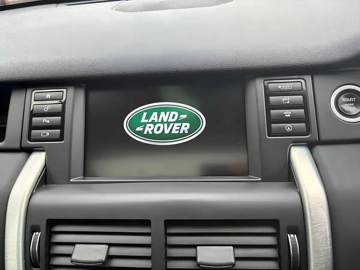 Used 2016 Land Rover Discovery Sport Hse Black Silver - Interior and Exterior details 14
