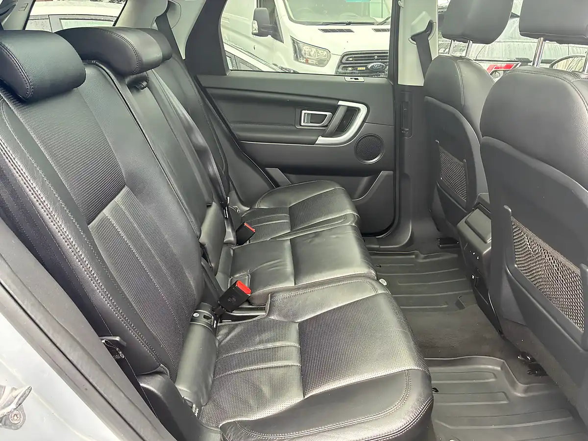 Used 2016 Land Rover Discovery Sport Hse Black Silver - Interior and Exterior details 17