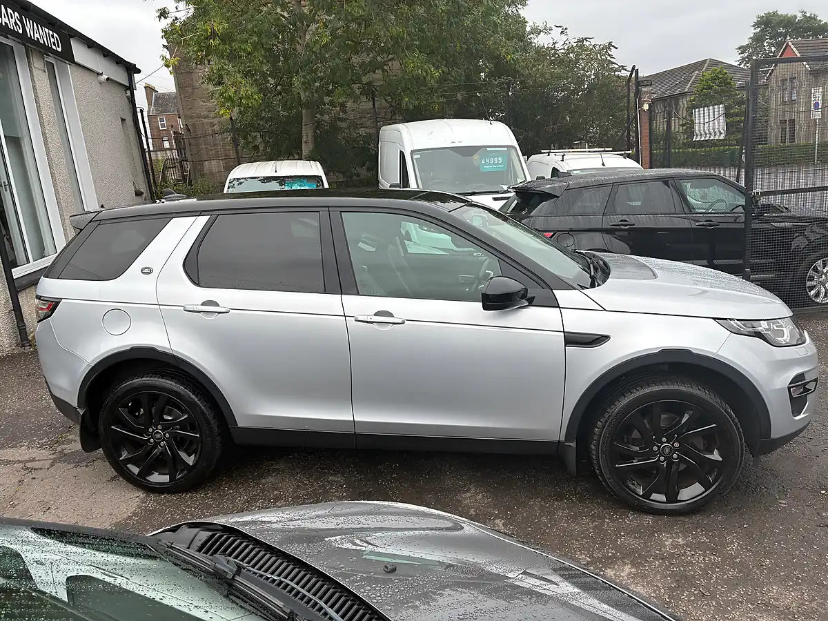 Used 2016 Land Rover Discovery Sport Hse Black Silver - Interior and Exterior details 2