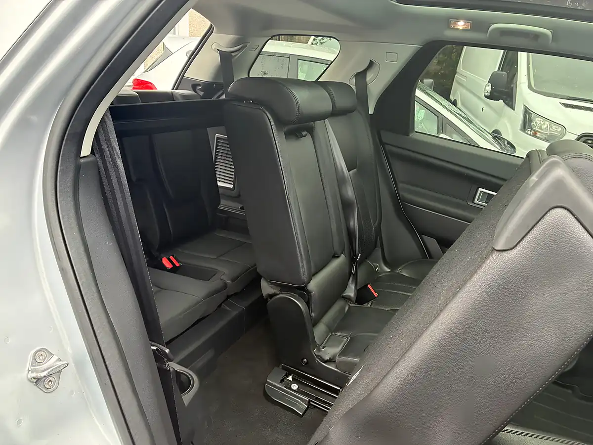 Used 2016 Land Rover Discovery Sport Hse Black Silver - Interior and Exterior details 20