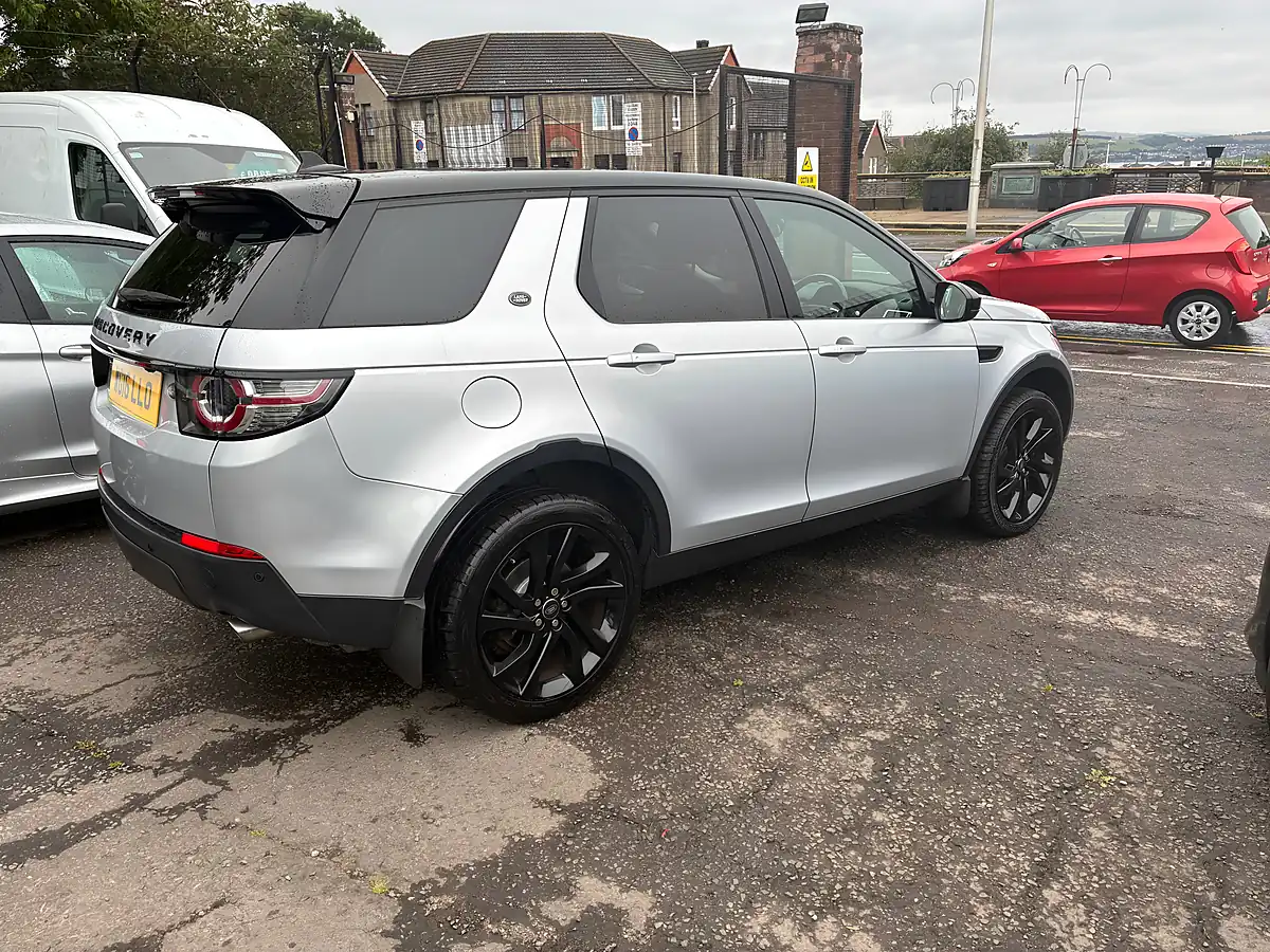 Used 2016 Land Rover Discovery Sport Hse Black Silver - Interior and Exterior details 3