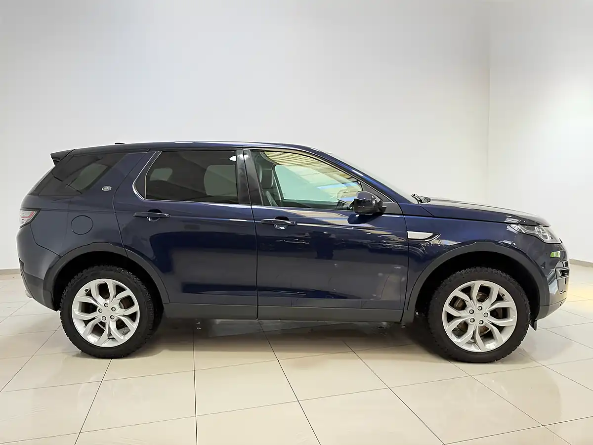 Used 2016 Land Rover Discovery Sport Hse Blue - Interior and Exterior details 13