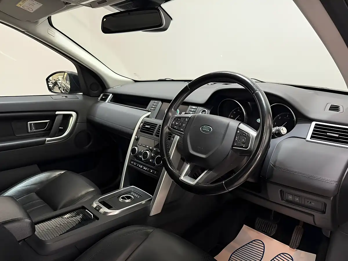 Used 2016 Land Rover Discovery Sport Hse Blue - Interior and Exterior details 16