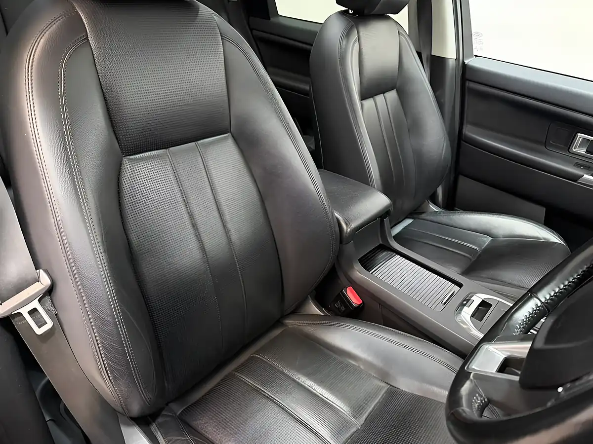 Used 2016 Land Rover Discovery Sport Hse Blue - Interior and Exterior details 17