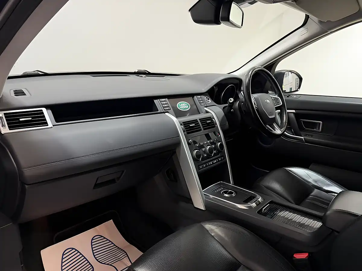 Used 2016 Land Rover Discovery Sport Hse Blue - Interior and Exterior details 18