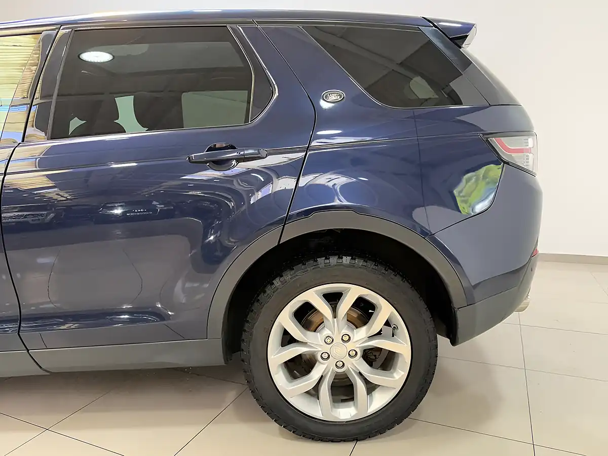 Used 2016 Land Rover Discovery Sport Hse Blue - Interior and Exterior details 8