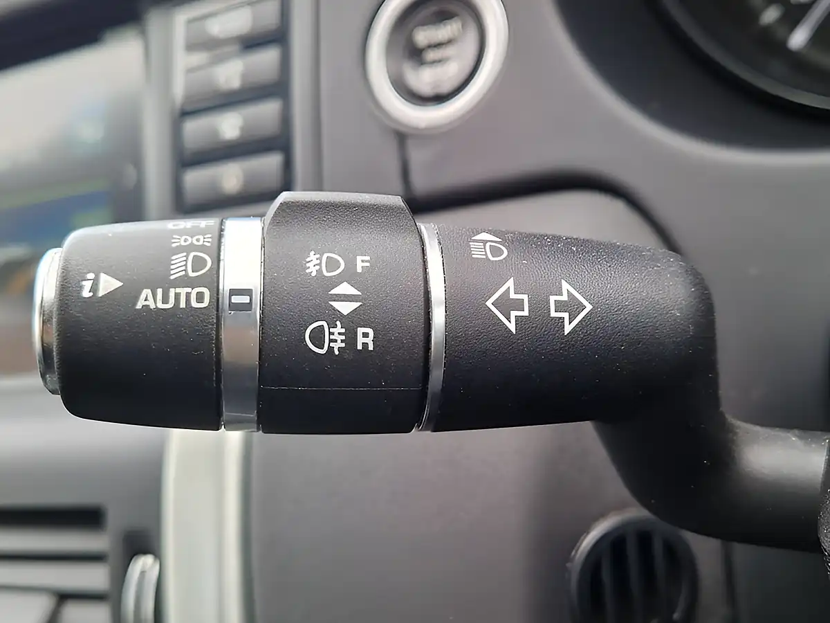 Used 2016 Land Rover Discovery Sport Hse Blue - Interior and Exterior details 18