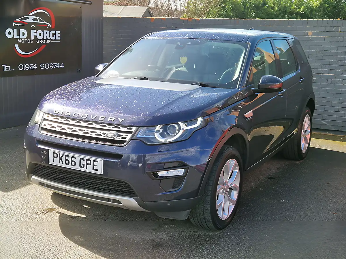 Used 2016 Land Rover Discovery Sport Hse Blue - Interior and Exterior details 5