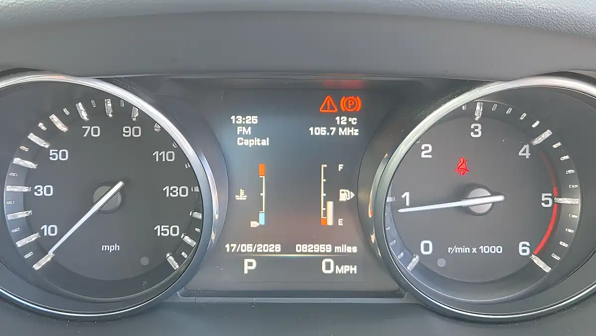 Used 2016 Land Rover Discovery Sport Hse Brown - Interior and Exterior details 11