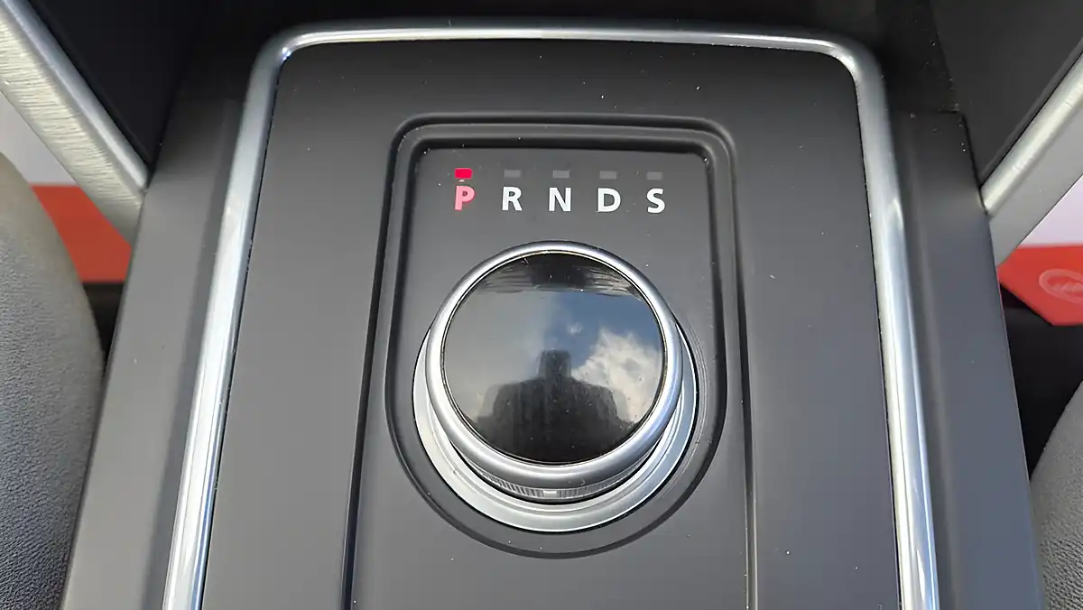 Used 2016 Land Rover Discovery Sport Hse Brown - Interior and Exterior details 12