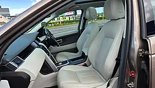 Used 2016 Land Rover Discovery Sport Hse Brown - Interior and Exterior details 17
