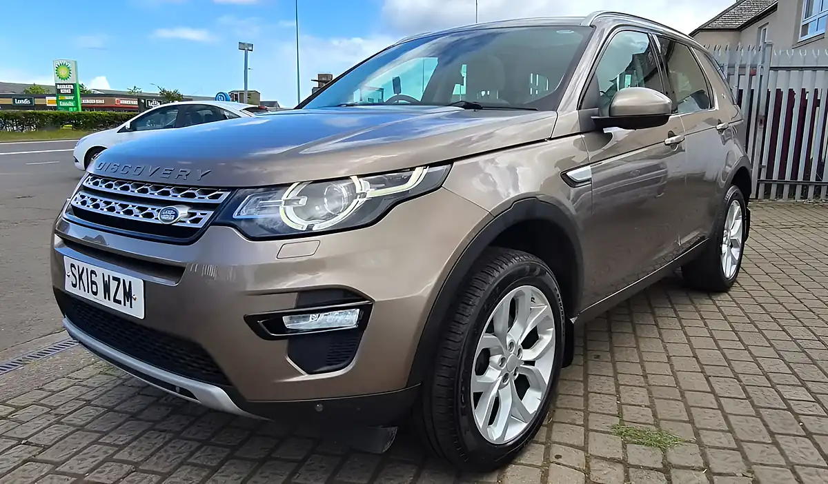 Used 2016 Land Rover Discovery Sport Hse Brown - Interior and Exterior details 3