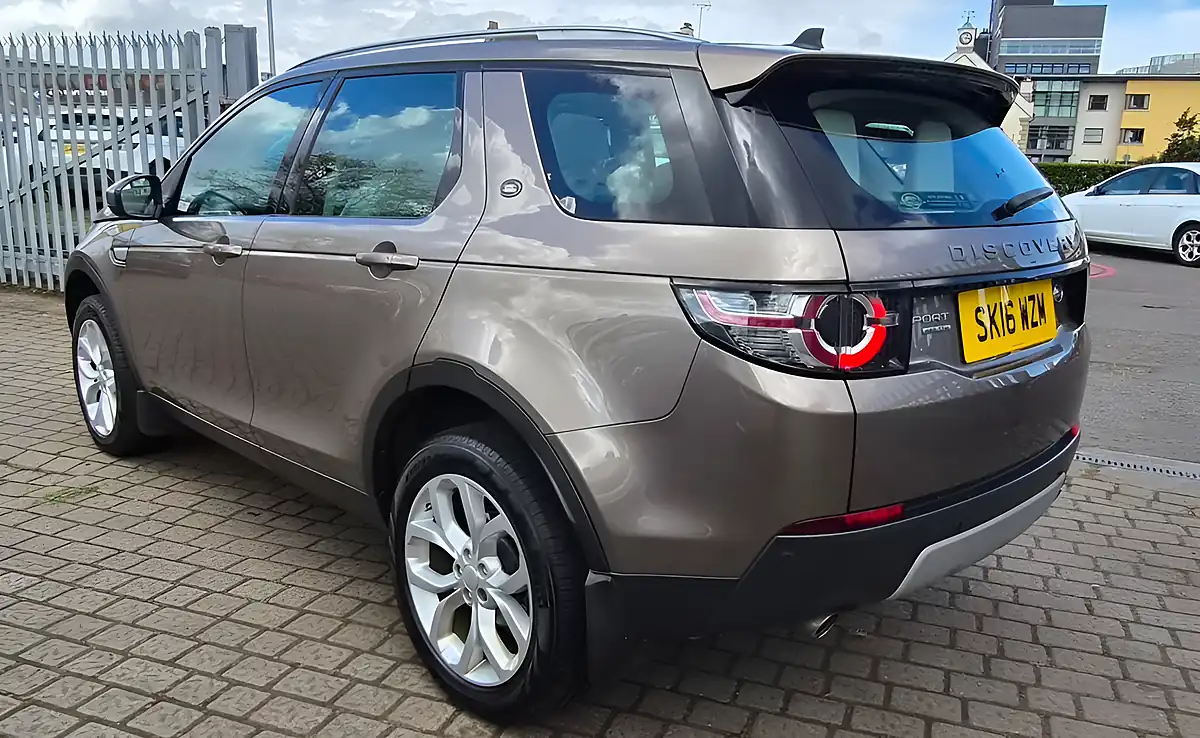 Used 2016 Land Rover Discovery Sport Hse Brown - Interior and Exterior details 4