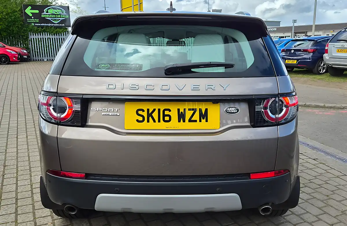 Used 2016 Land Rover Discovery Sport Hse Brown - Interior and Exterior details 5
