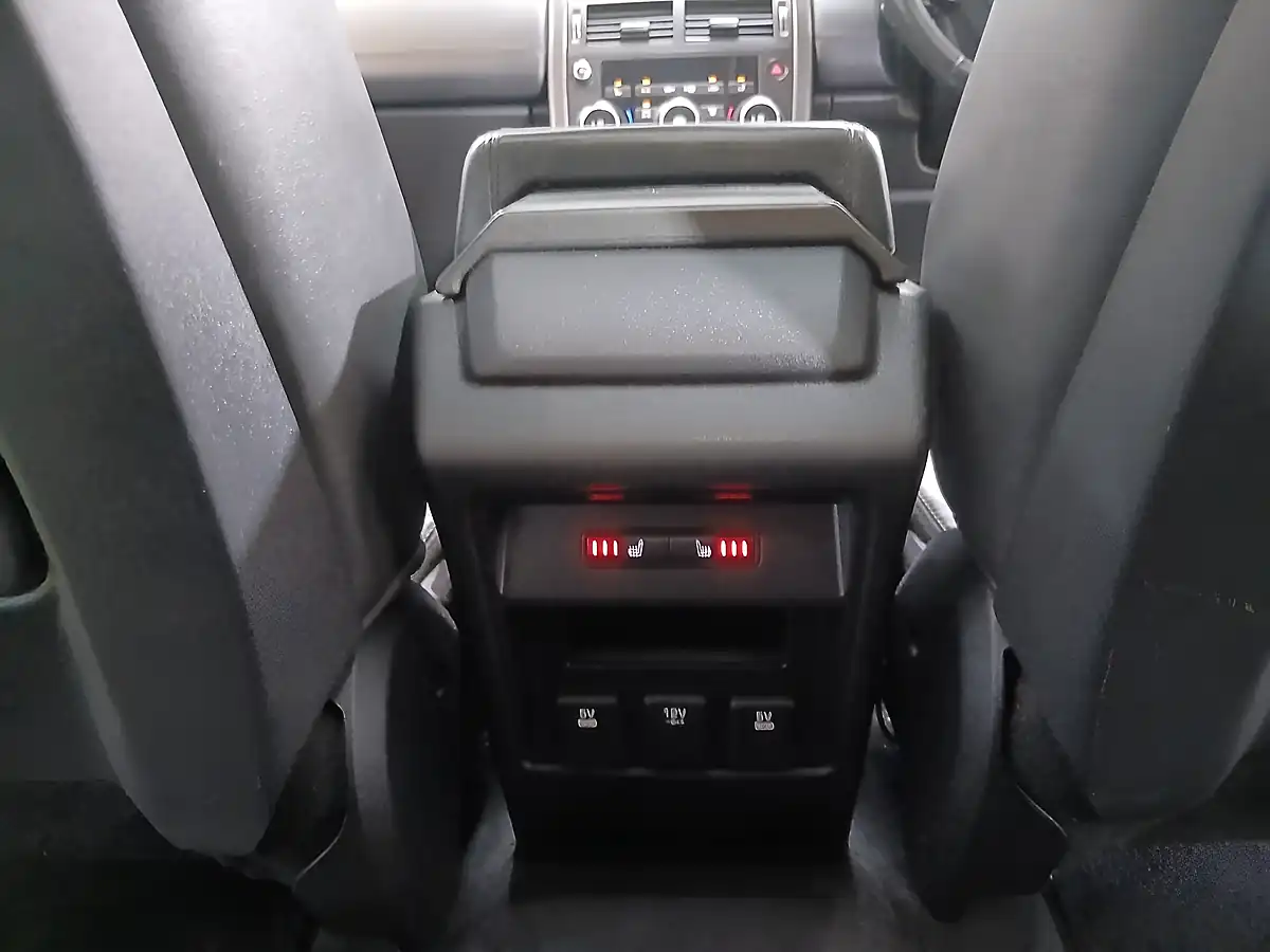 Used 2016 Land Rover Discovery Sport Hse Dynamic Lux Black - Interior and Exterior details 19