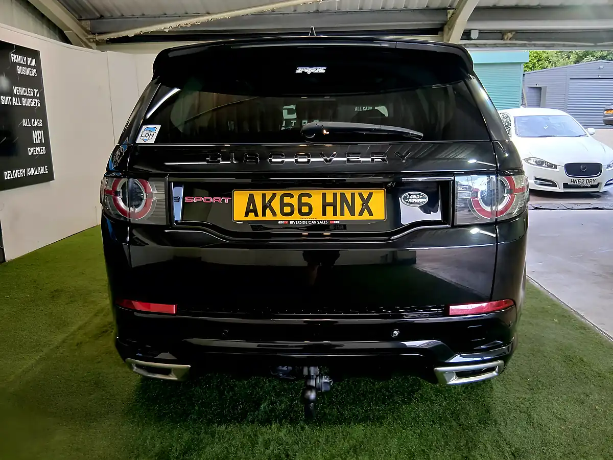 Used 2016 Land Rover Discovery Sport Hse Dynamic Lux Black - Interior and Exterior details 4