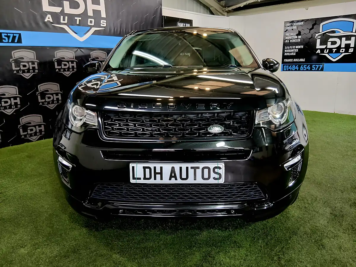 Used 2016 Land Rover Discovery Sport Hse Dynamic Lux Black - Interior and Exterior details 8