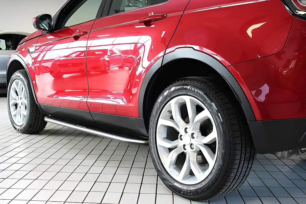 Used 2016 Land Rover Discovery Sport Hse Firenze Red - Interior and Exterior details 19