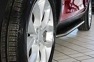 Used 2016 Land Rover Discovery Sport Hse Firenze Red - Interior and Exterior details 6