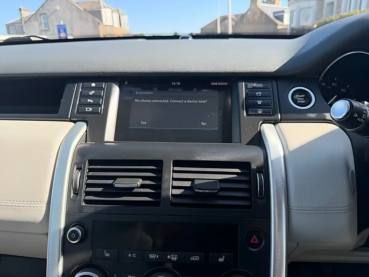 Used 2016 Land Rover Discovery Sport Hse Firenze Red - Interior and Exterior details 20