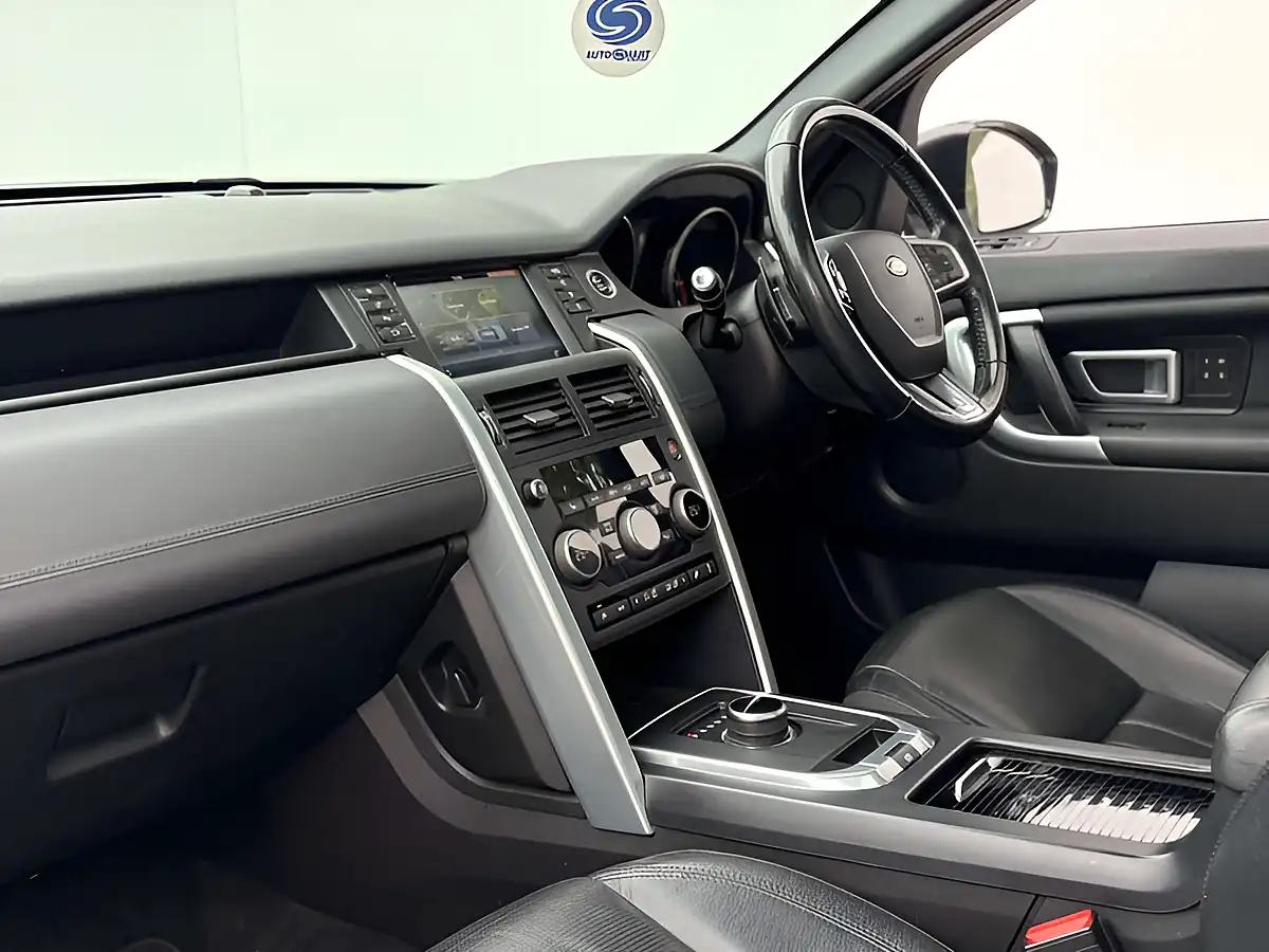 Used 2016 Land Rover Discovery Sport Hse Fuji White - Interior and Exterior details 20