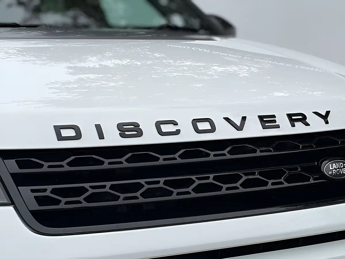 Used 2016 Land Rover Discovery Sport Hse Fuji White - Interior and Exterior details 4