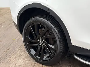 Used 2016 Land Rover Discovery Sport Hse Fuji White - Interior and Exterior details 9