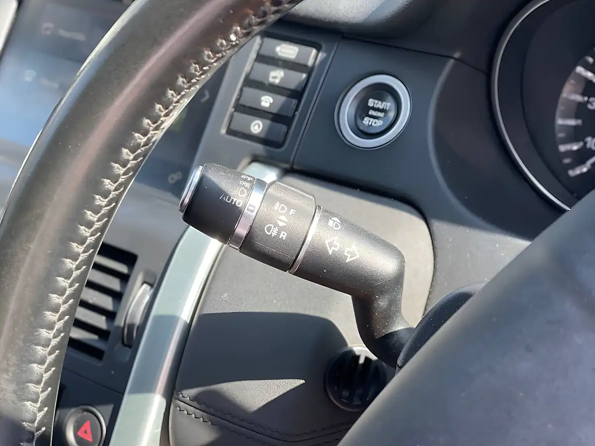 Used 2016 Land Rover Discovery Sport Hse Grey - Interior and Exterior details 10