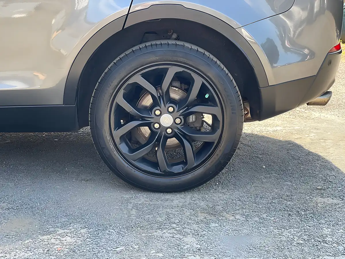 Used 2016 Land Rover Discovery Sport Hse Grey - Interior and Exterior details 19