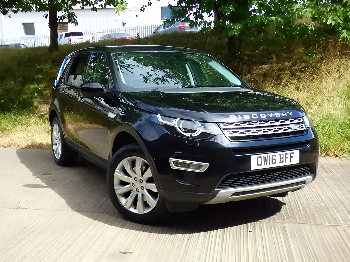 Used 2016 Land Rover Discovery Sport Hse Luxury Black - Front View