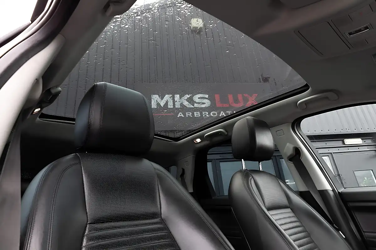 Used 2016 Land Rover Discovery Sport Hse Luxury Black - Interior and Exterior details 14