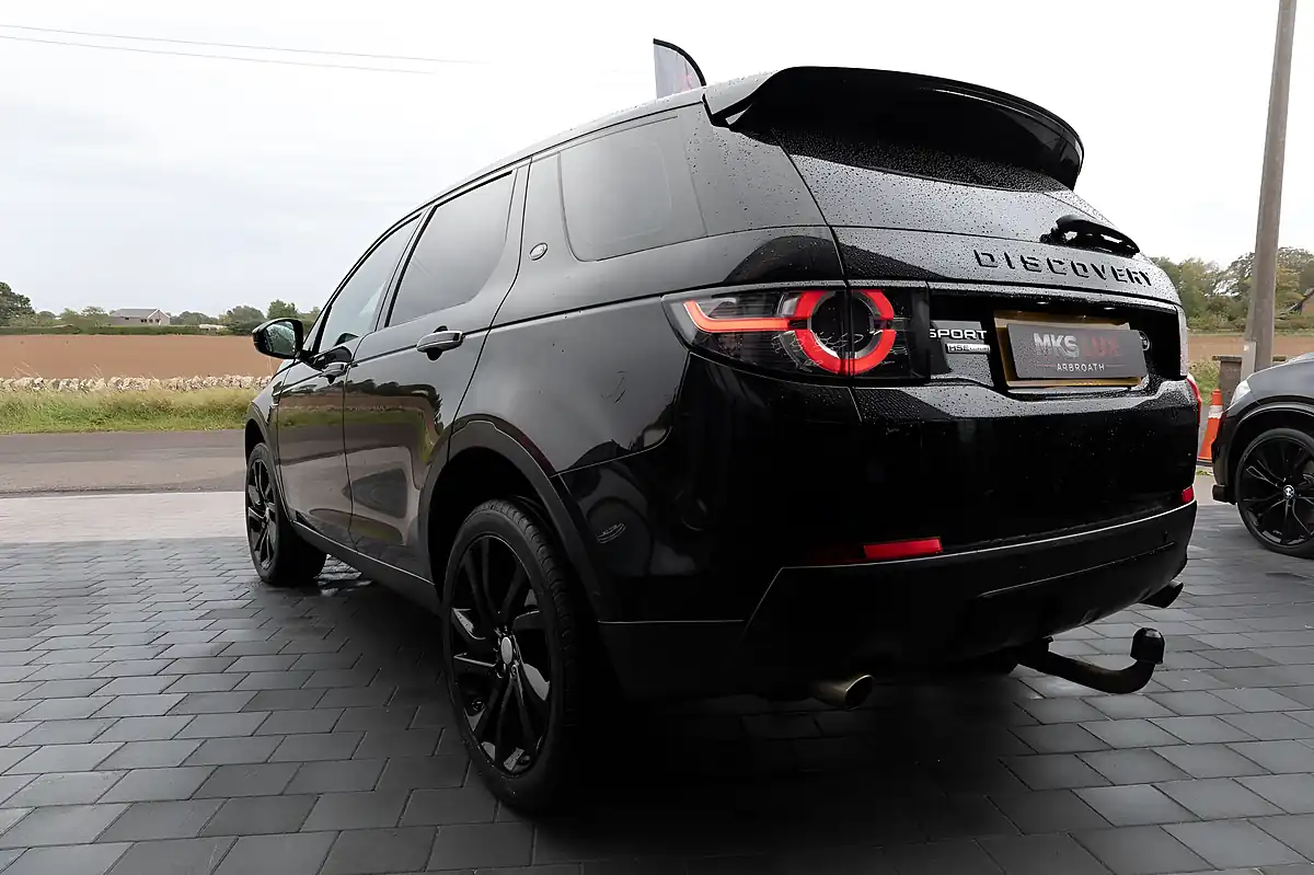 Used 2016 Land Rover Discovery Sport Hse Luxury Black - Interior and Exterior details 5