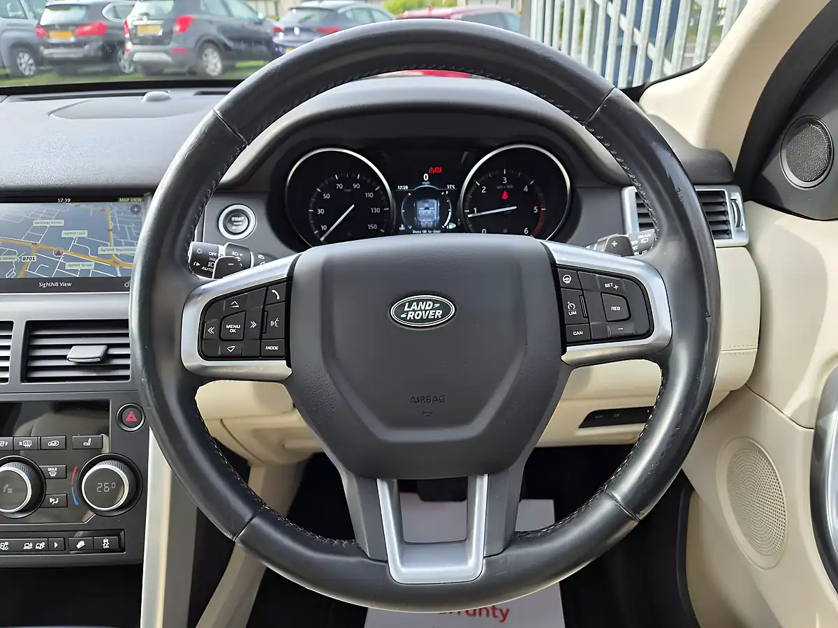Used 2016 Land Rover Discovery Sport Hse Luxury Black - Interior and Exterior details 10