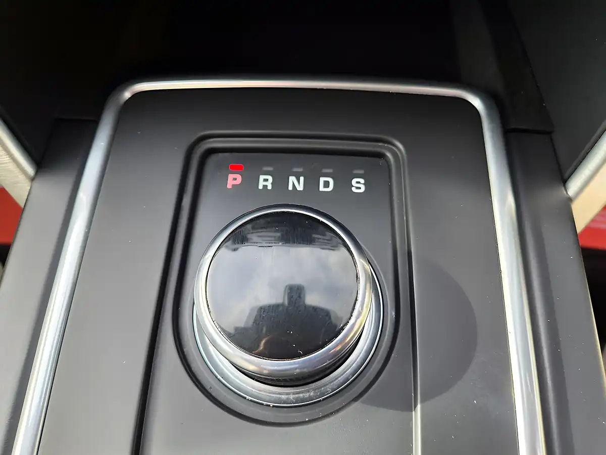 Used 2016 Land Rover Discovery Sport Hse Luxury Black - Interior and Exterior details 12