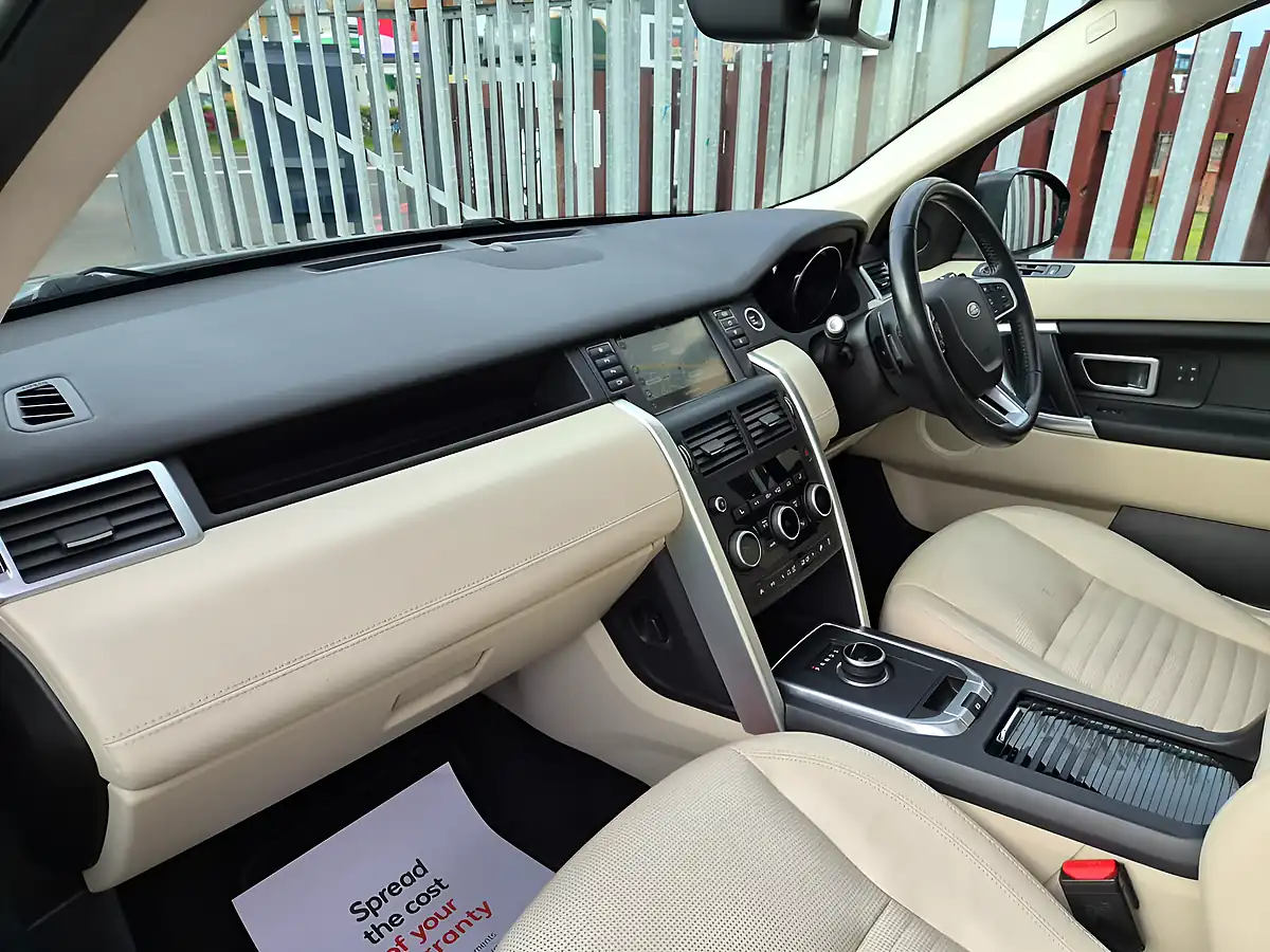 Used 2016 Land Rover Discovery Sport Hse Luxury Black - Interior and Exterior details 18