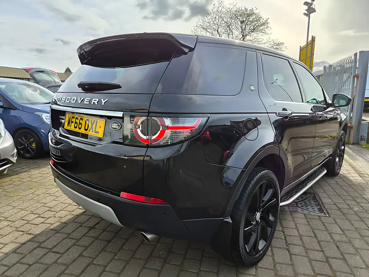 Used 2016 Land Rover Discovery Sport Hse Luxury Black - Interior and Exterior details 6