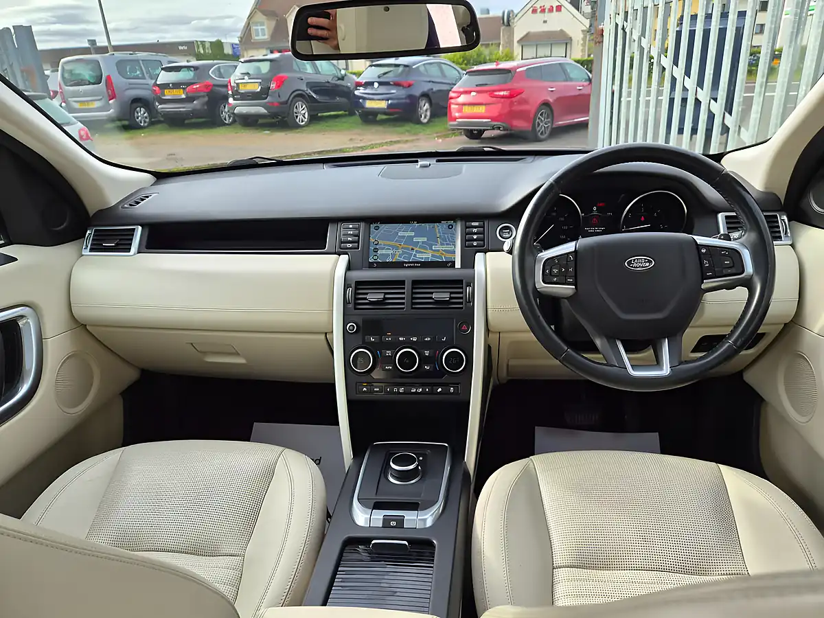 Used 2016 Land Rover Discovery Sport Hse Luxury Black - Interior and Exterior details 9
