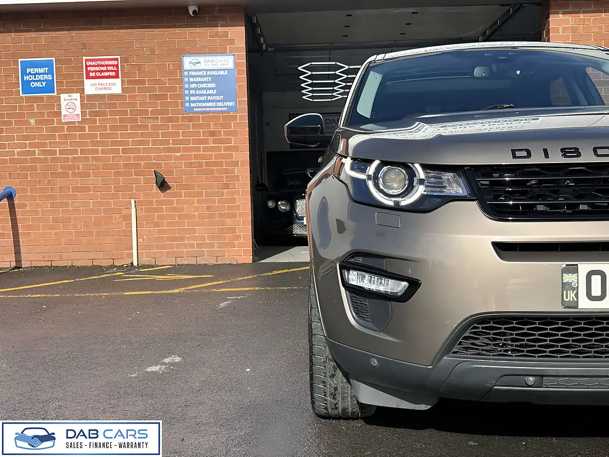 Used 2016 Land Rover Discovery Sport Hse Luxury Brown - Interior and Exterior details 15