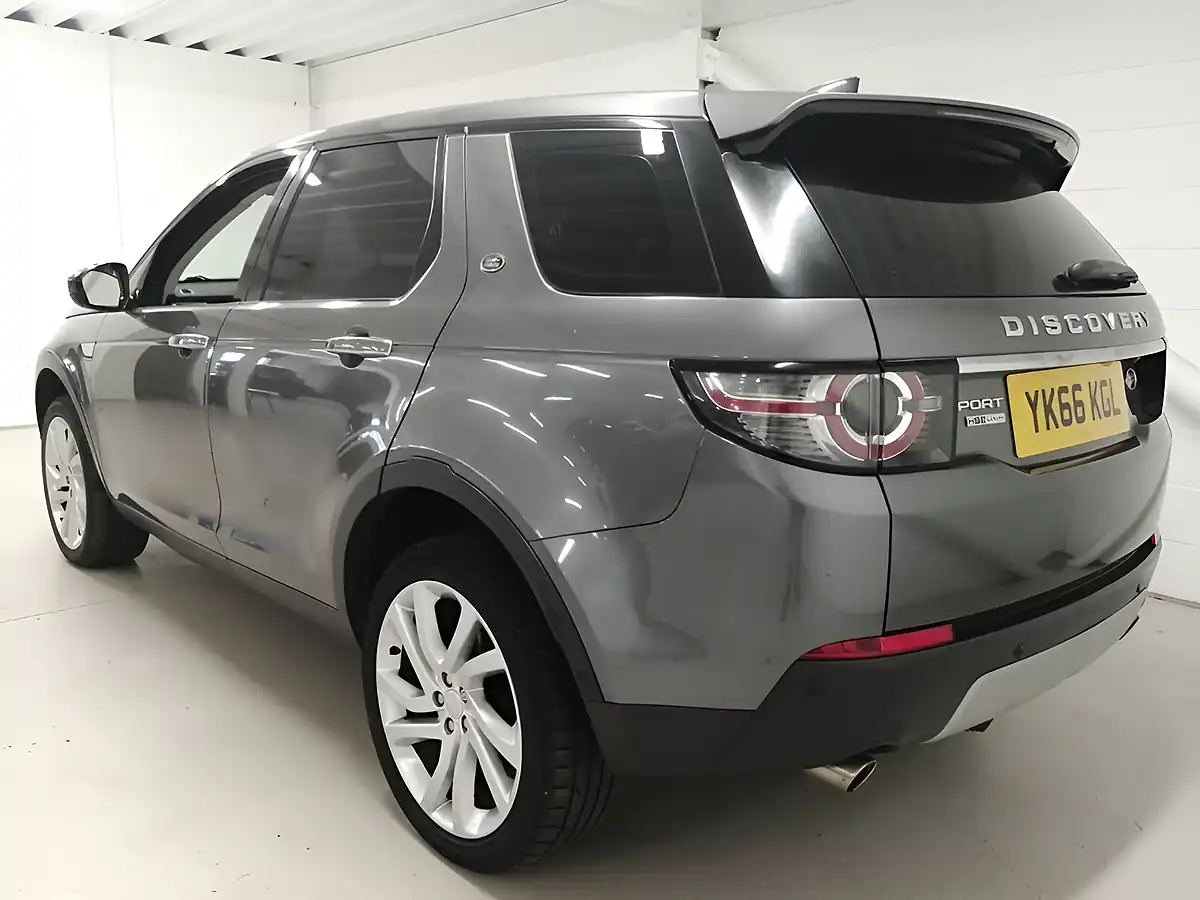 Used 2016 Land Rover Discovery Sport Hse Luxury Corris Grey - Interior and Exterior details 13
