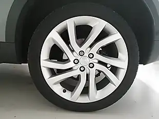 Used 2016 Land Rover Discovery Sport Hse Luxury Corris Grey - Interior and Exterior details 19
