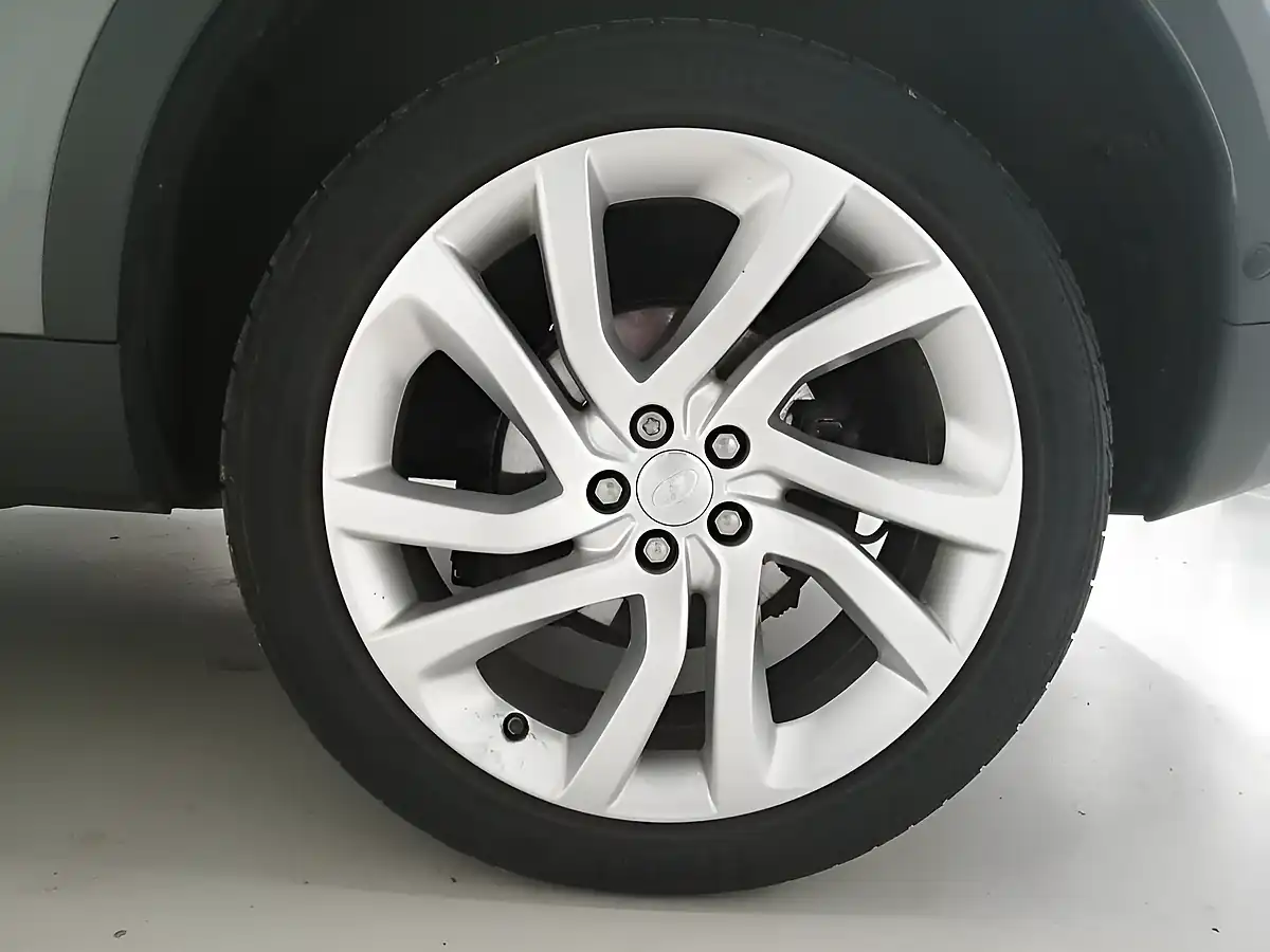 Used 2016 Land Rover Discovery Sport Hse Luxury Corris Grey - Interior and Exterior details 19